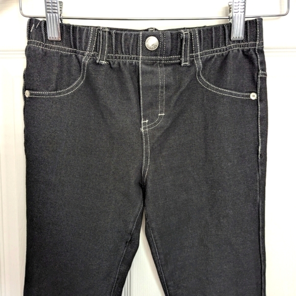 Guess Kids (Size 10) Black Leggings With Rhinestones On Back Pocket - Picture 2 of 9